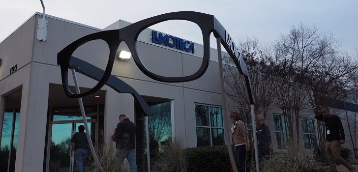 Luxottica se refuerza en Japón y toma el control del fabricante de gafas Fukui Megane